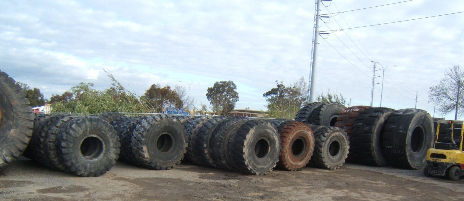 The Jewell Tyres brand: The identity built for a business ready to scale.